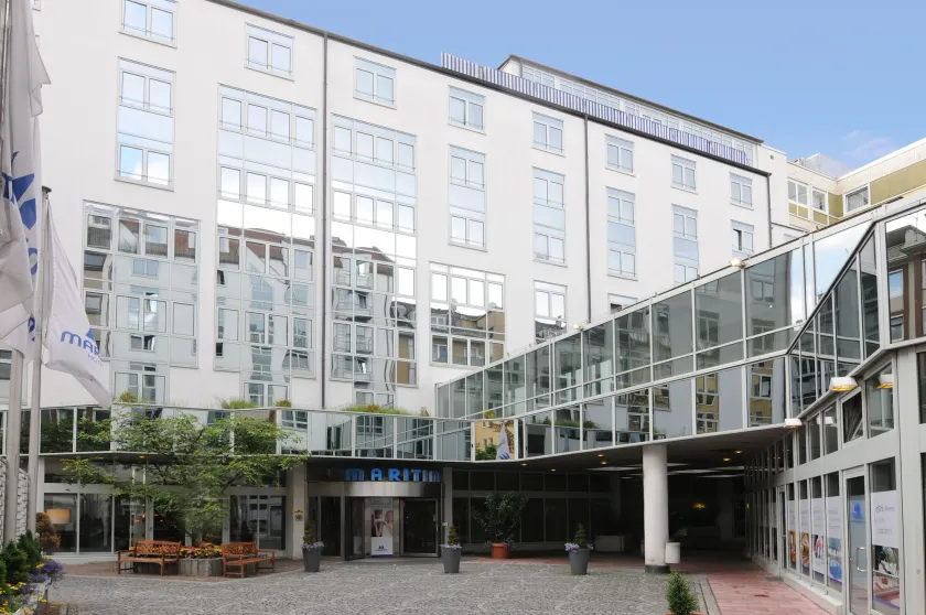Maritim Hotel München - Image 1