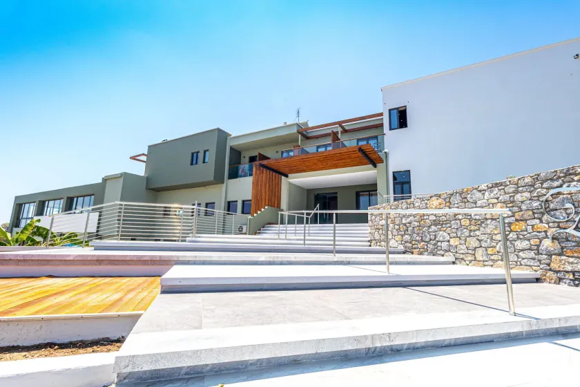 Gennadi Seaside Resort - Image 1