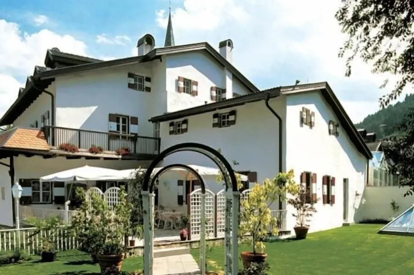 Hotel Castel Kandelburg - Image 1