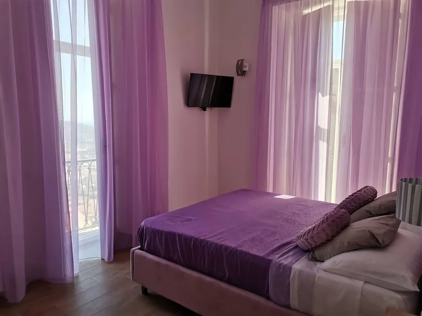 Antares Rooms - Image 1