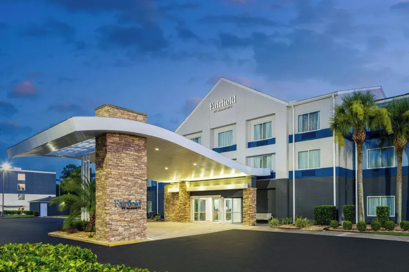 Fairfield Inn Suites Brunswick - Image 1