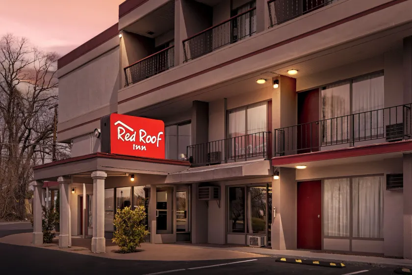Red Roof Inn Stroudsburg - Image 1