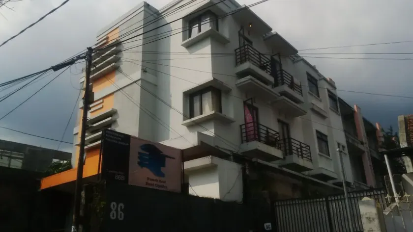 Cozzy Residence Cipedes Bandung - Image 1