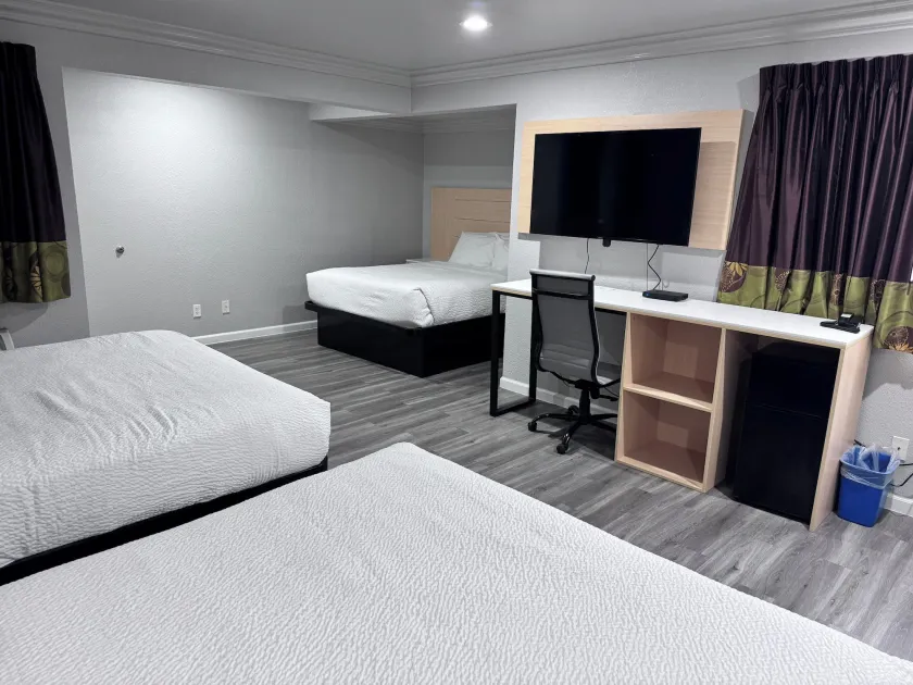 Travelodge by Wyndham Redding CA - Image 1