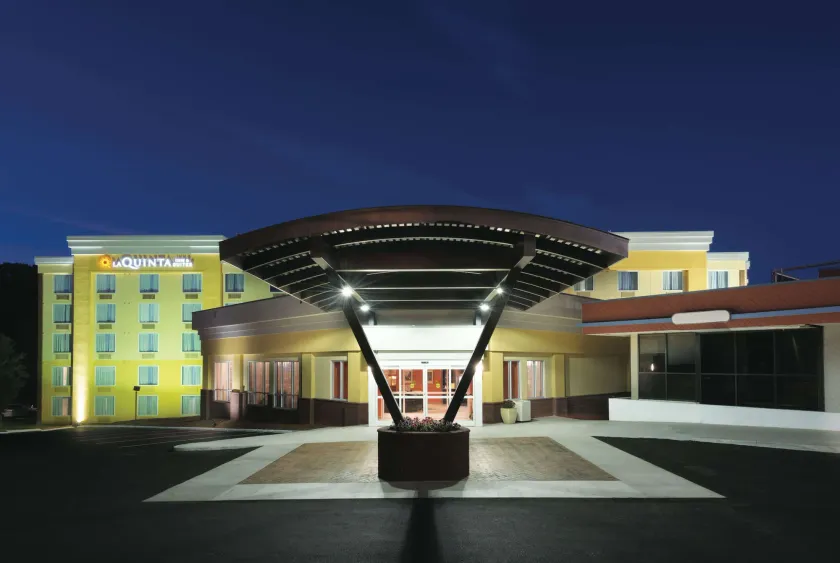 La Quinta by Wyndham Lynchburg at Liberty Univ. - Image 1
