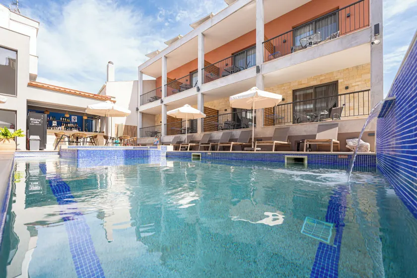 Maltepe Luxury Accommodation - Image 1