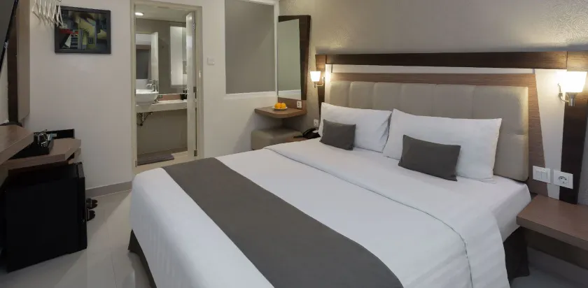 Hotel Neo - Kuta, Jelantik - Image 1