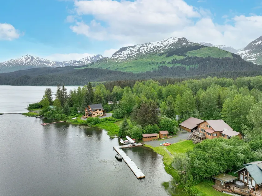 Bear Lake Lodgings B&B, Inc - Image 1