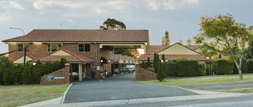 Cotswold Motor Inn - Image 1