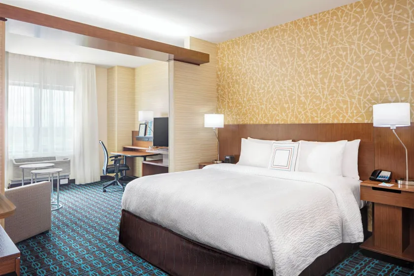 Fairfield Inn & Suites by Marriott North Bergen - Image 1
