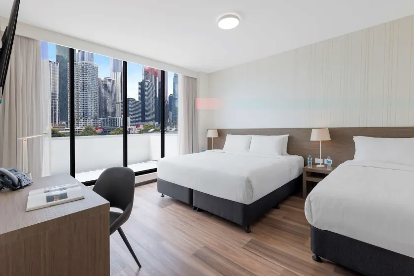 Best Western Queen Victoria Market Hotel - Image 1