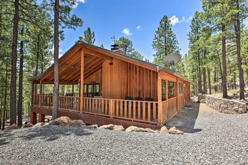 Hike, Bike & Ski, 12 Mi to Slopes: Serene Cabin - Image 1