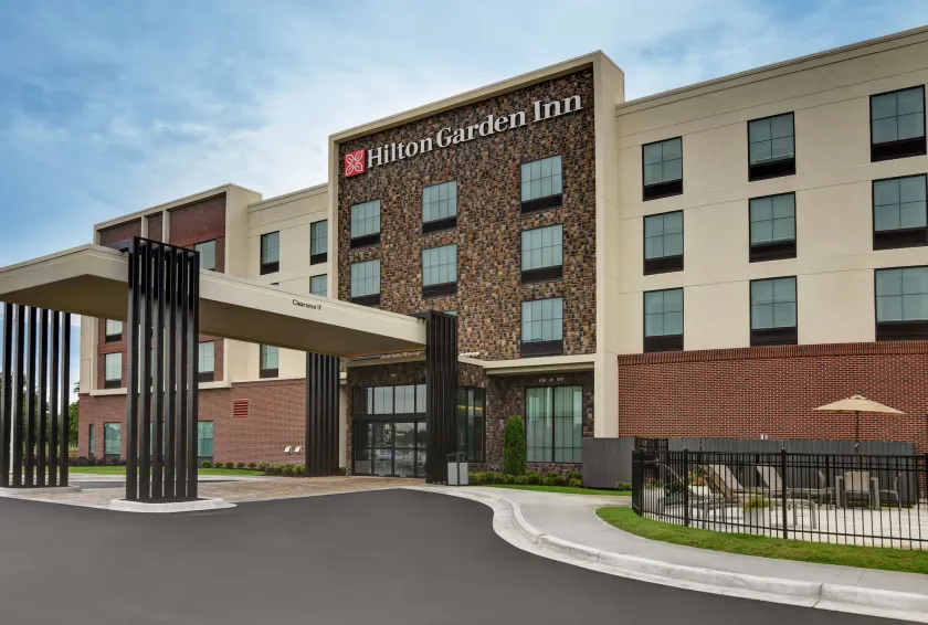 Hilton Garden Inn Madison Huntsville Airport - Image 1