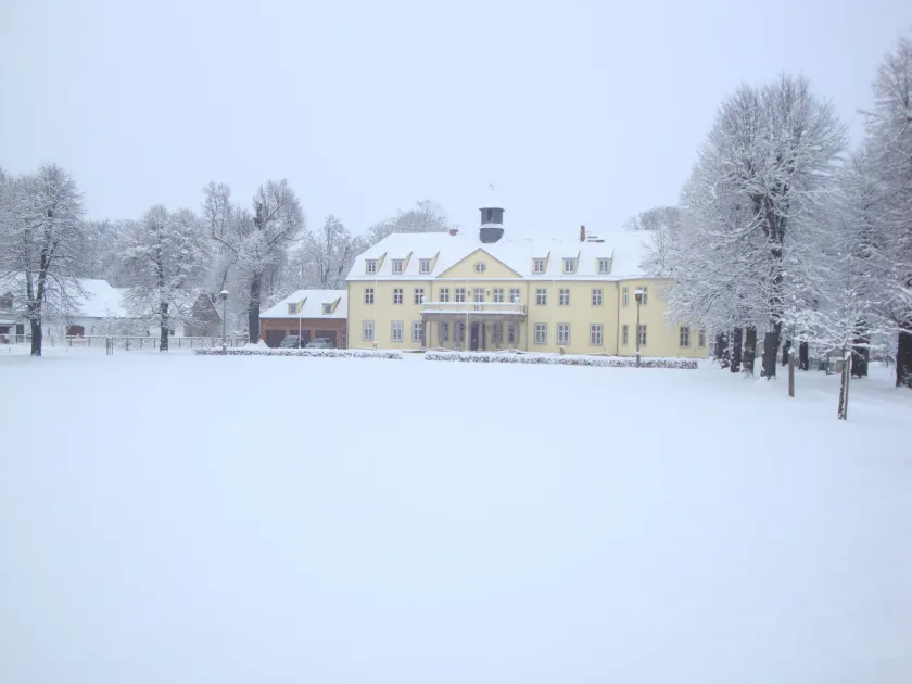 Hotel garni Schloss Grochwitz - Image 1
