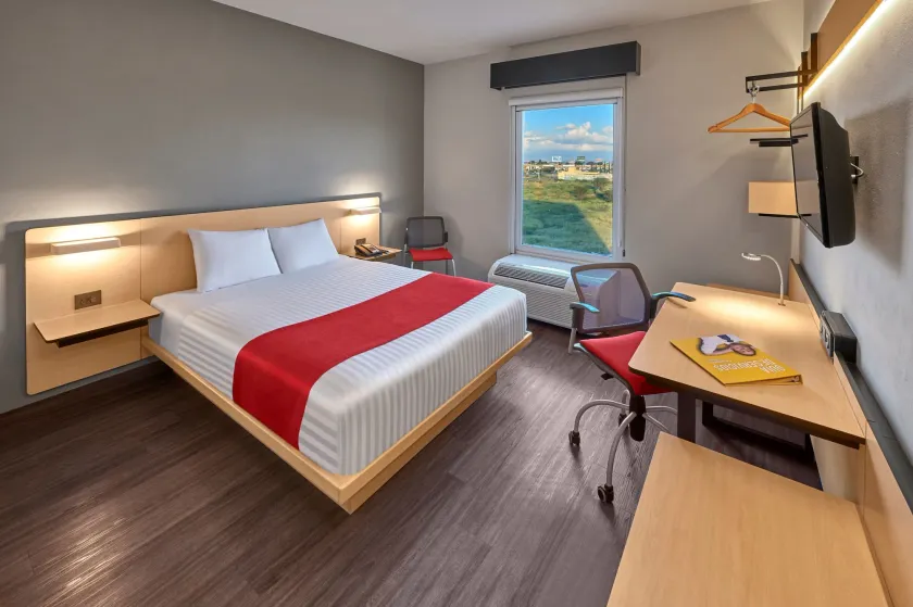 City Express by Marriott San Luis Potosi Zona Universitaria - Image 1