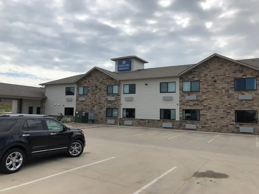Cobblestone Inn & Suites - Denison | Oak Ridge - Image 1