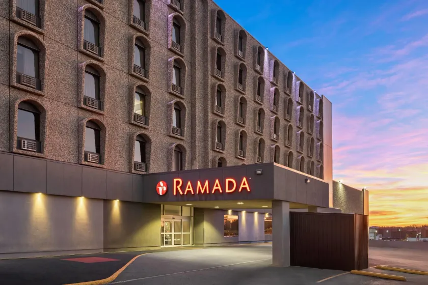 Ramada by Wyndham Saskatoon - Image 1