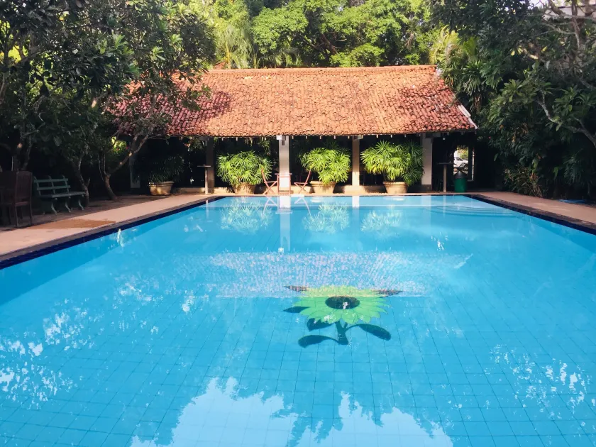 Hotel Sunflower - Image 1