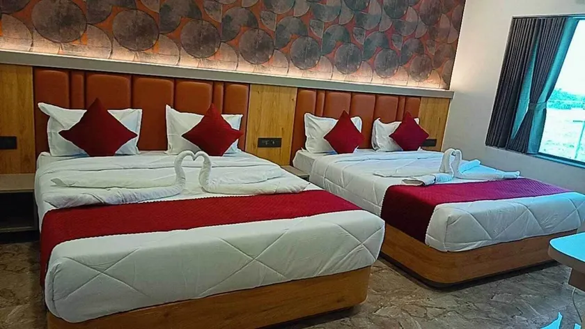 The Sky Comfort Hotel Mahi - Camera