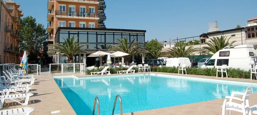 Hotel Roma - Image 1