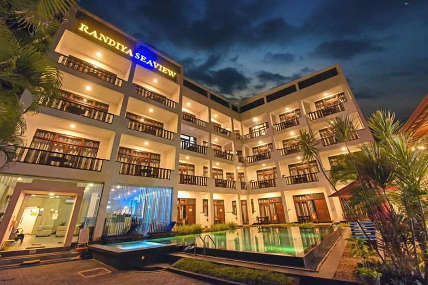 Randiya Sea View Hotel - Image 1