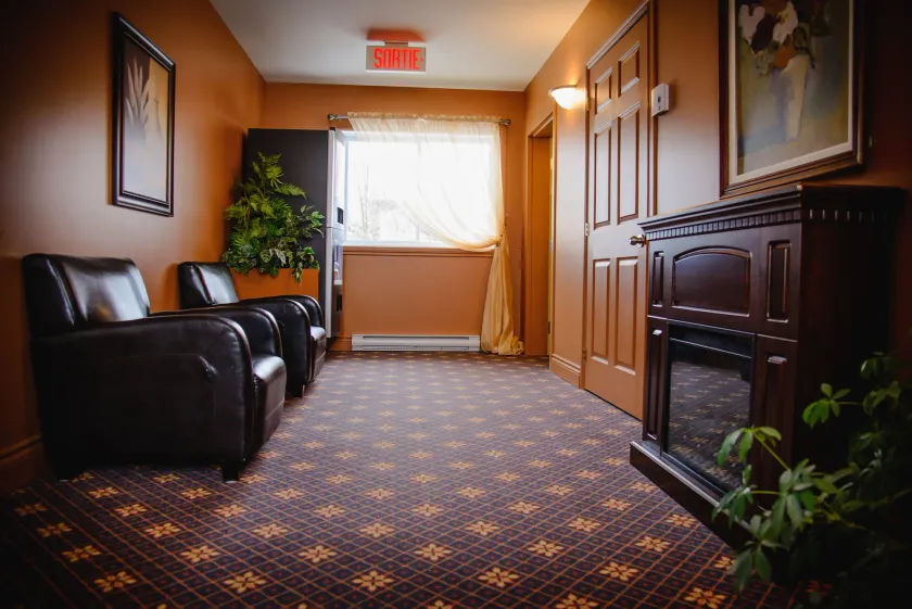 Motel le Phare - Lobby sitting area