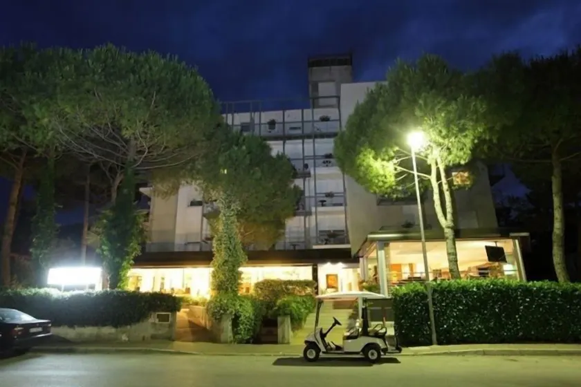 Hotel Martini - Image 1