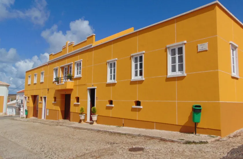 Casa Mestre Guesthouse - Image 1