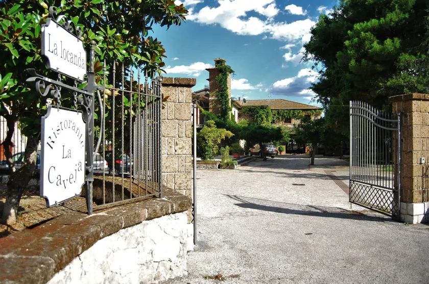 La Caveja - Image 1