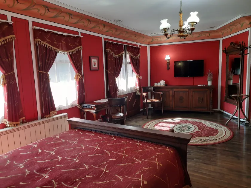 Family Hotel at Renaissance Square - Image 1