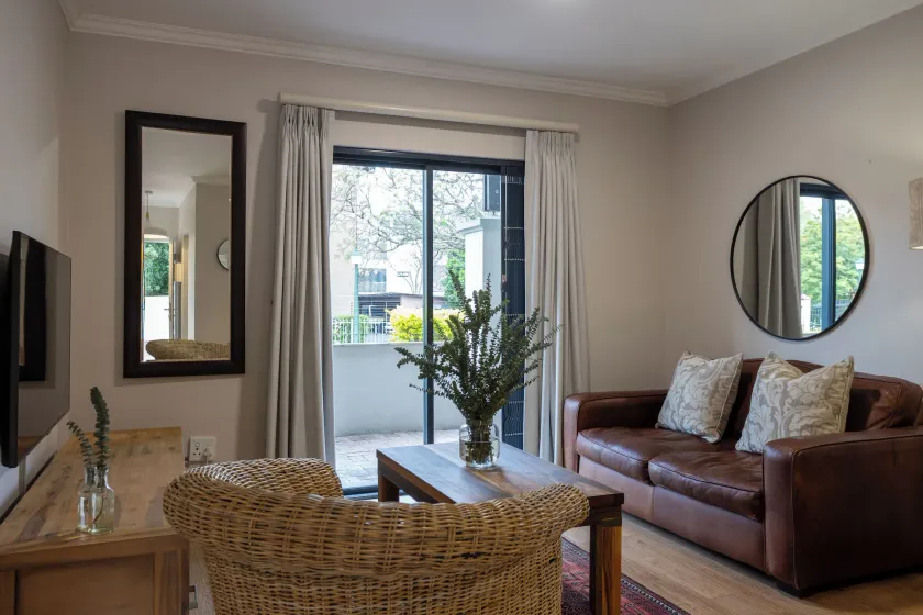 Vino Self Catering Apartment - Image 1