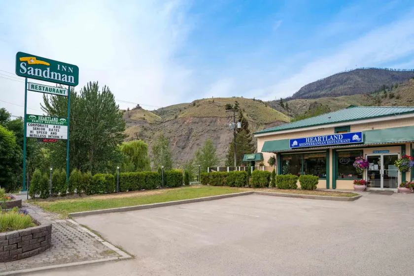 Sandman Inn Cache Creek - Image 1