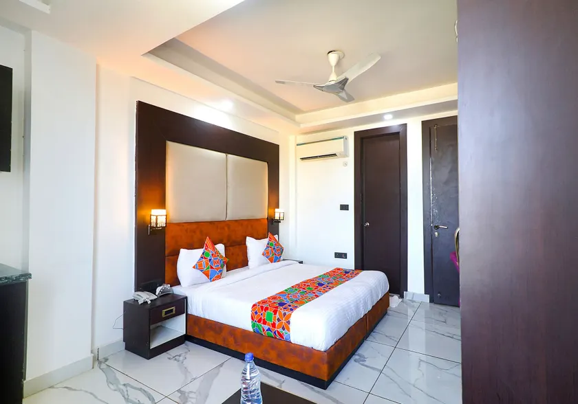 Fabhotel Kiara The Private Suites - Image 1