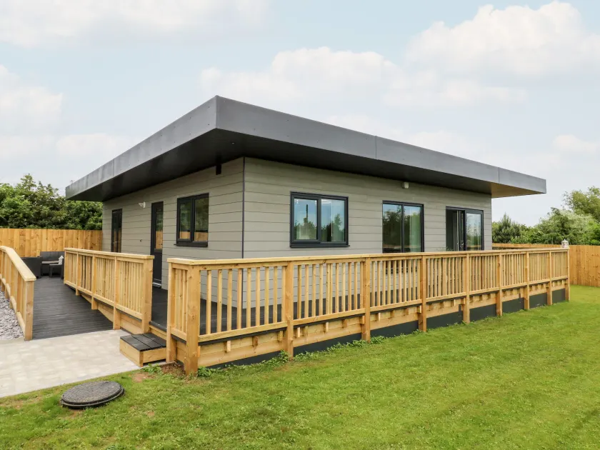 Meadowbank Lodge - Image 1