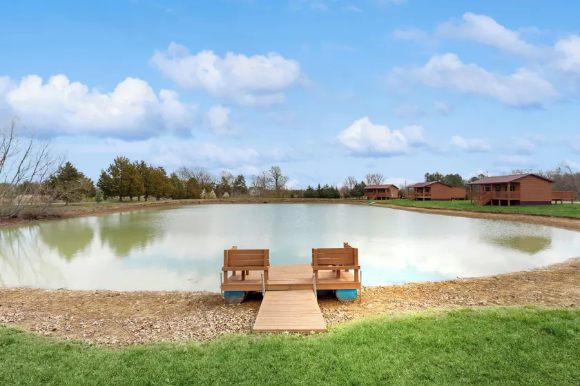 Pet Friendly! Countryside Couples Stay in Illinois - Image 1