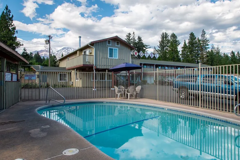 Swiss Holiday Lodge - Image 1