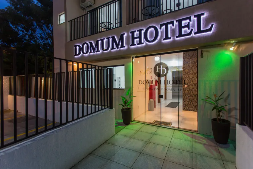 Domum Hotel - Image 1