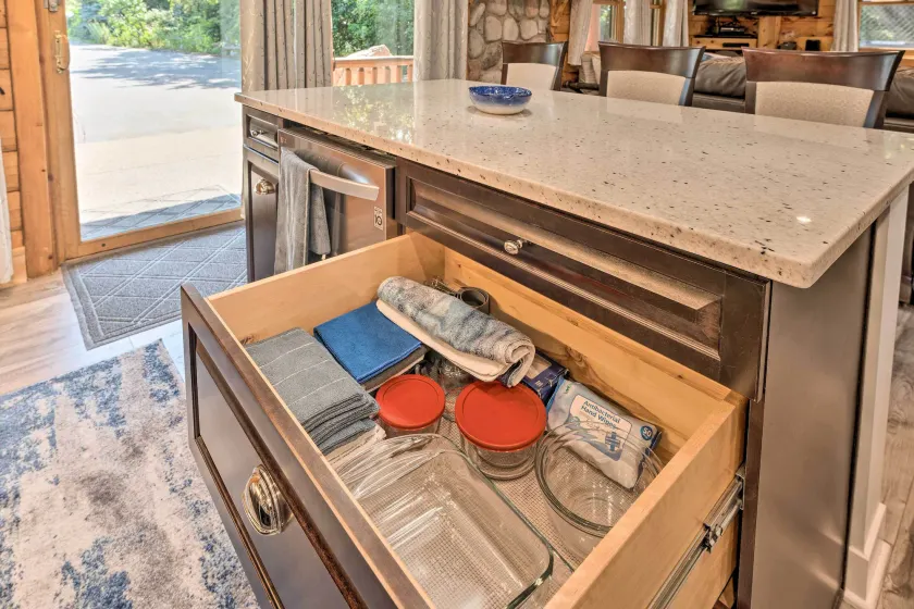 Cozy Wisconsin Studio, 11 Mi to Lake Geneva! - Interiør