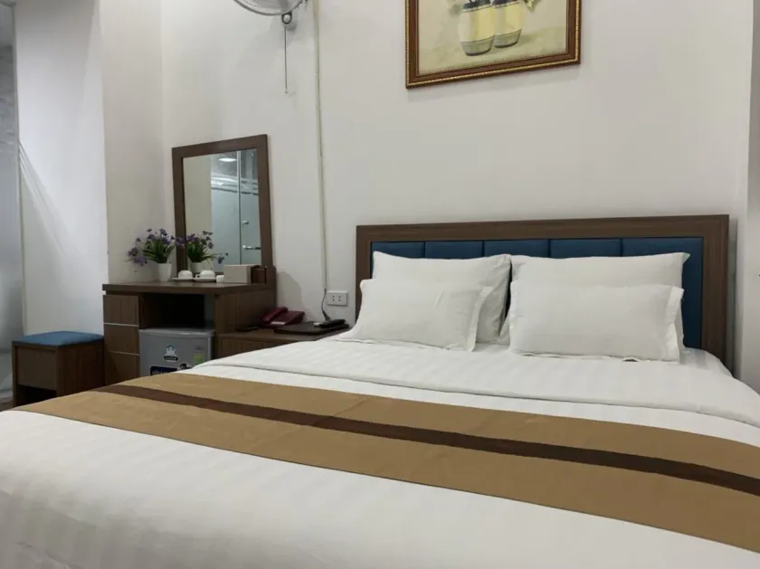Duc Long Hotel - Image 1