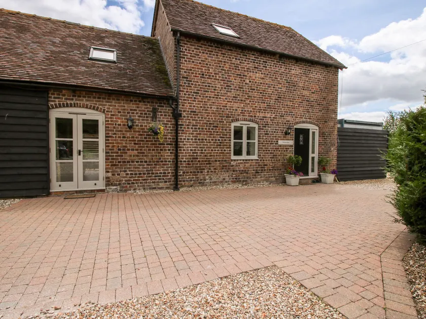 Trooper's Barn - Image 1