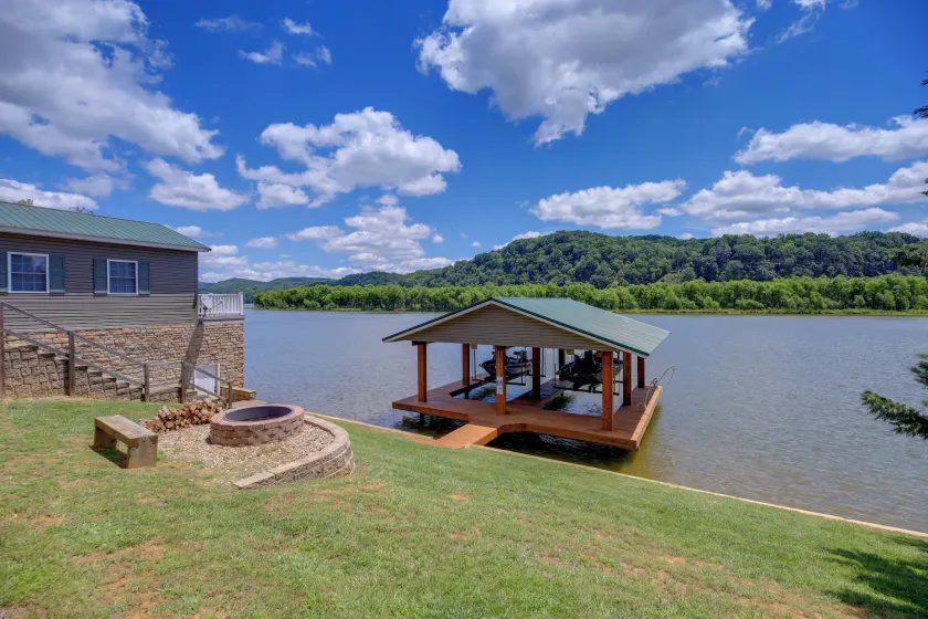 Boat, Fish, Swim! Draper Unit w/ Lake-view Deck - Image 1