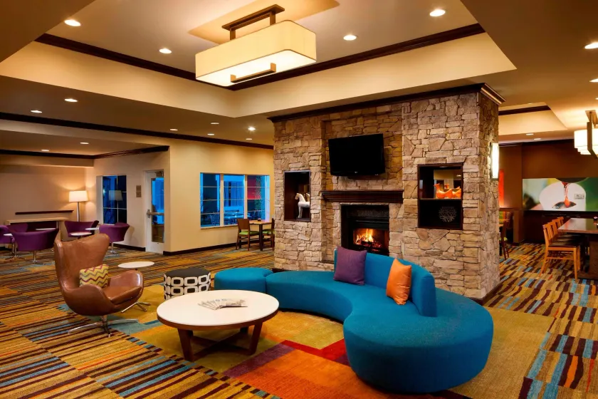 Fairfield Inn & Suites Houston Intercontinental Airport - Image 1