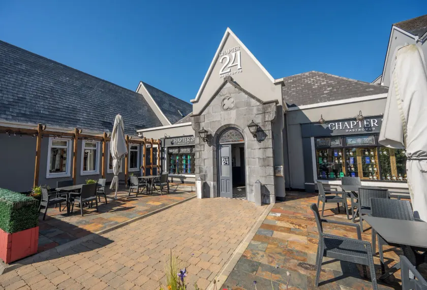 Temple Gate Hotel - Image 1