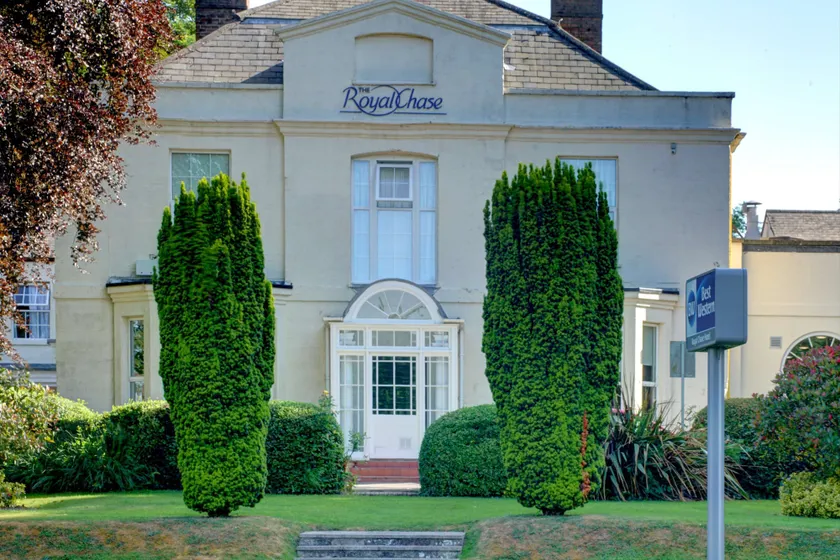 Best Western The Royal Chase Hotel - Image 1