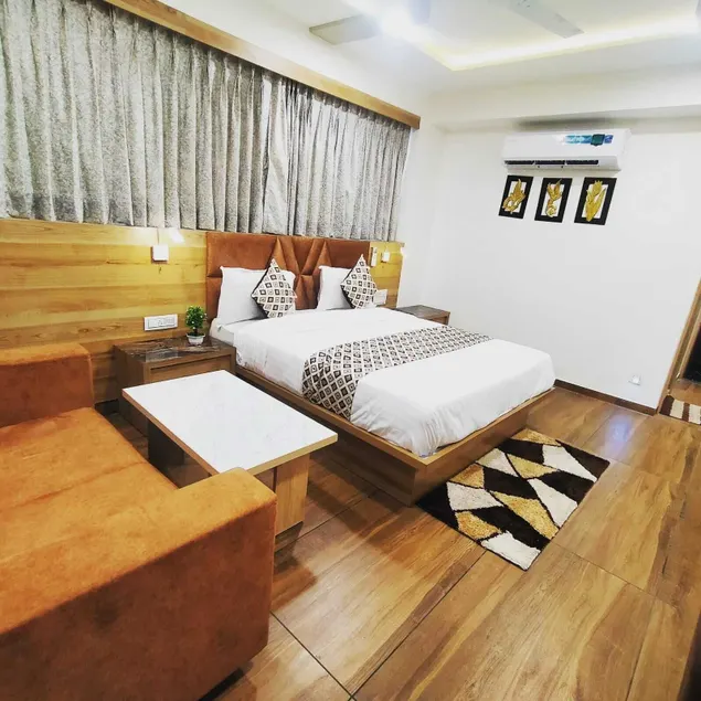 Hotel Asiana Ahmedabad - Image 1
