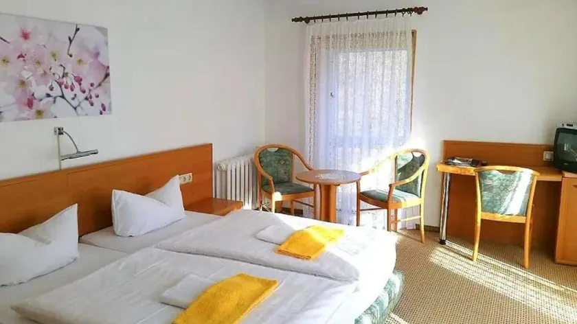 Hotel Hermannshöhle - Room