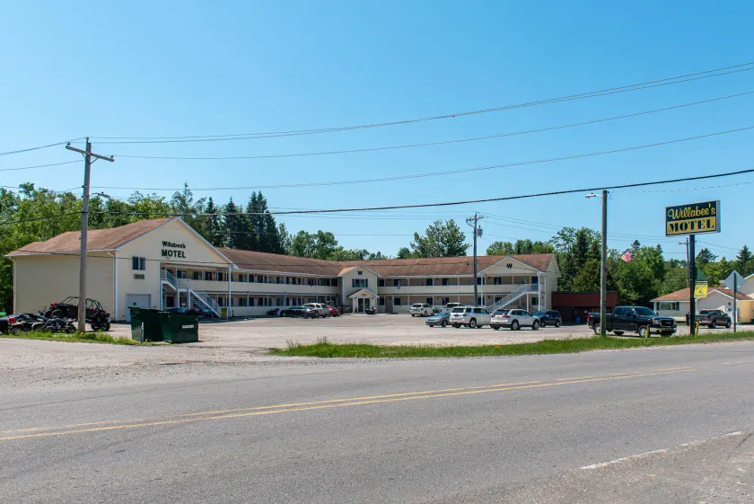 Willabee's Motel - Image 1