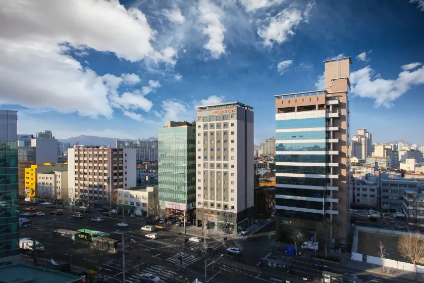 Golden City Hotel Dongdaemun - Image 1