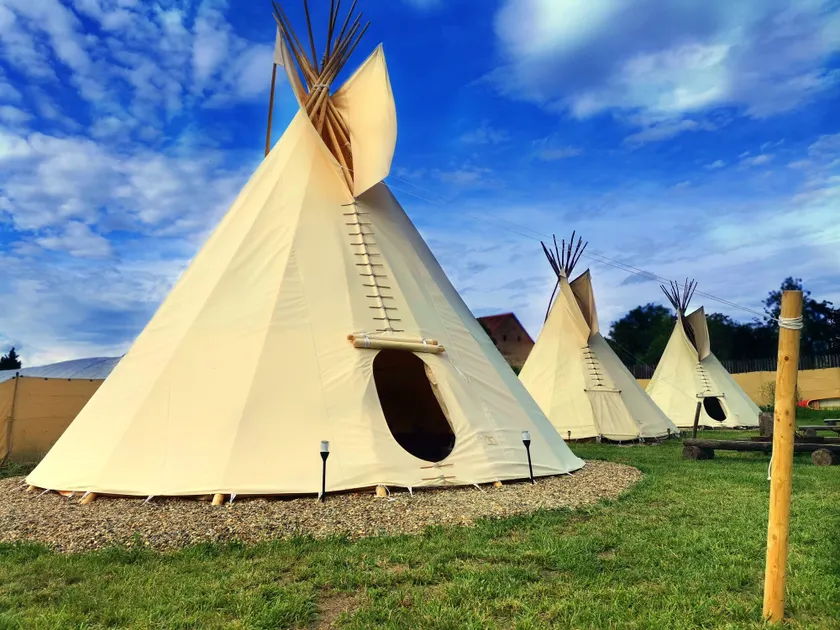 Teepee Camp Lounky - Image 1