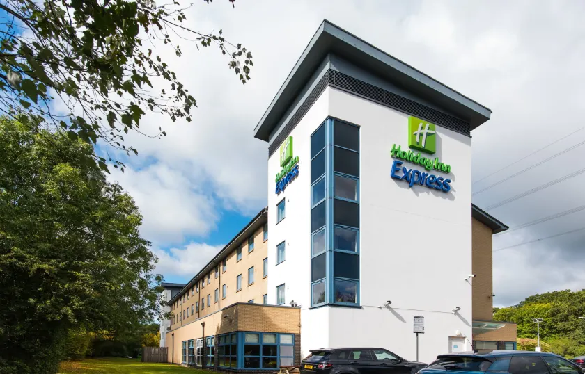 Holiday Inn Express Swindon West by IHG - Image 1